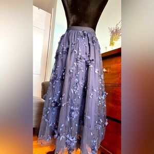NWT blue full length tulle skirt with floral embellishments - medium